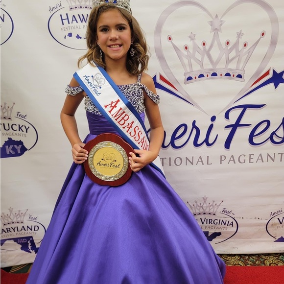 Size 12 girls. Bought new last year, 22. Altered, NOT cut. It can be let out. - Picture 3 of 5